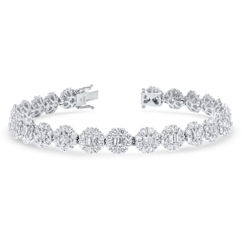 Baguette And Round Shaped Diamond Cluster Bracelet (B0812)