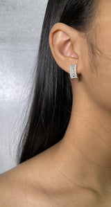 Diamond Baguette Huggie Earrings (E0417)